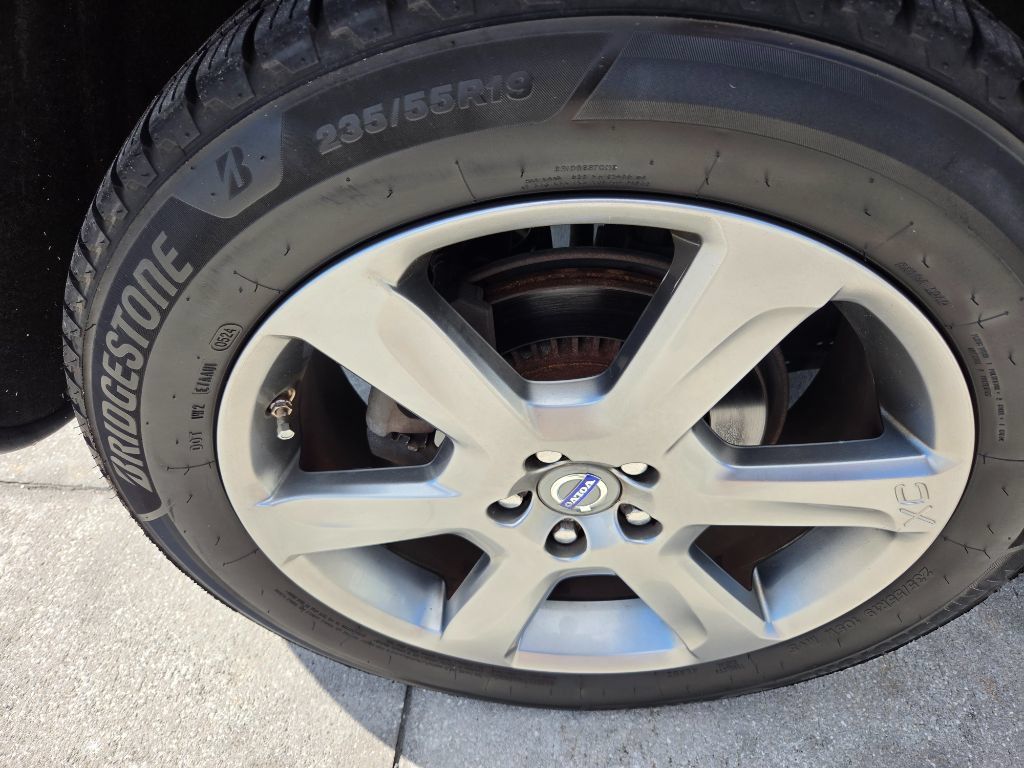 Used 2013 Volvo XC60 T6 AWD/4WD image 17
