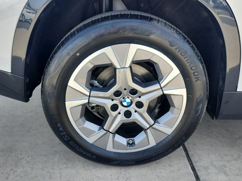 Used 2026 BMW X1 xDrive28i AWD/4WD image 9