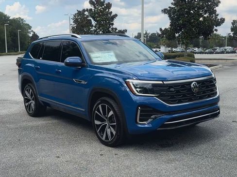 New 2026 Volkswagen Atlas SEL Premium R-Line image 2