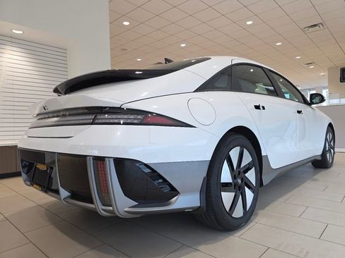 New 2025 Hyundai Ioniq 6 SE AWD/4WD image 14