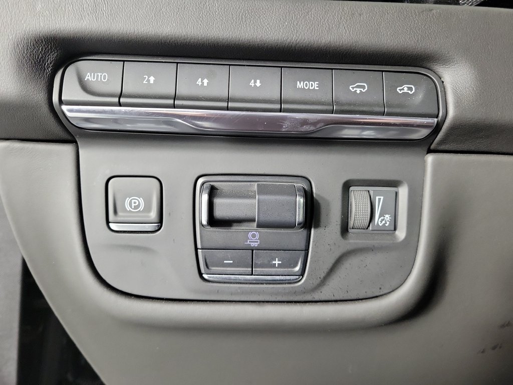 Used 2025 Cadillac Escalade Sport Platinum AWD/4WD image 34