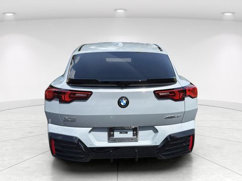 New 2026 BMW X2 xDrive28i w/ Technology Package AWD/4WD image 5