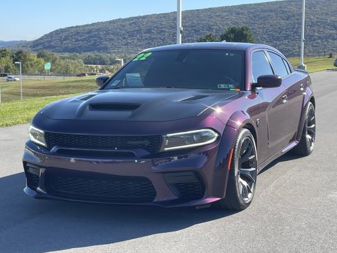 Used 2022 Dodge Charger SRT Hellcat w/ Harman/Kardon Audio Group image 8