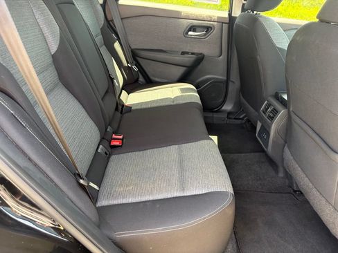 Used 2023 Nissan Rogue SV AWD/4WD image 35