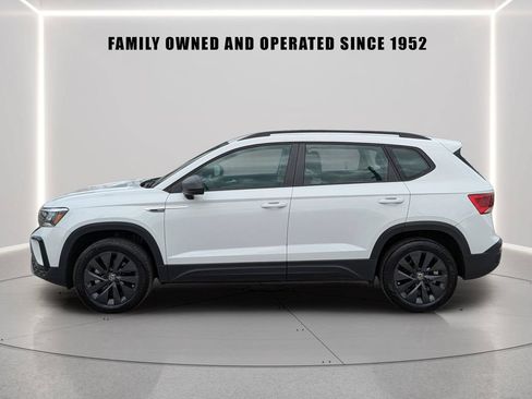 Used 2023 Volkswagen Taos S FWD image 3