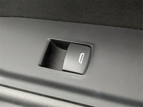 Certified 2022 Chevrolet Silverado 1500 Custom Trail Boss w/ LPO, Dark Essentials Package image 32