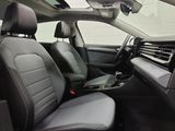 Used 2025 Volkswagen Jetta SE w/ Sunroof Package image 4