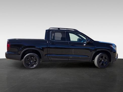 Used 2023 Honda Ridgeline Black Edition image 3