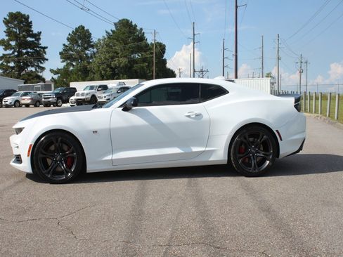 Used 2021 Chevrolet Camaro SS image 5