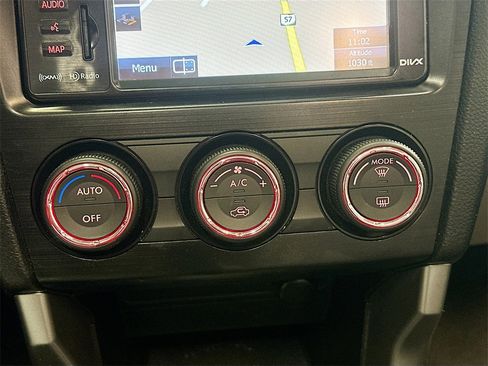 Used 2015 Subaru Forester 2.5i Limited image 17