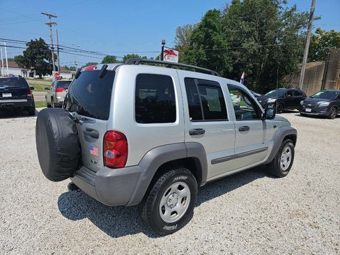 Used 2004 Jeep Liberty Sport w/ PWR Convenience Group image 5