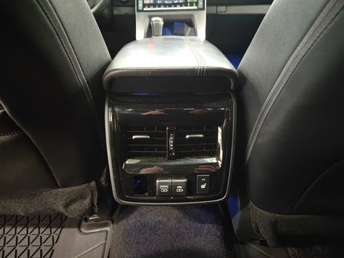 Used 2021 Toyota Avalon Limited w/ Protection Package (TMS) image 31