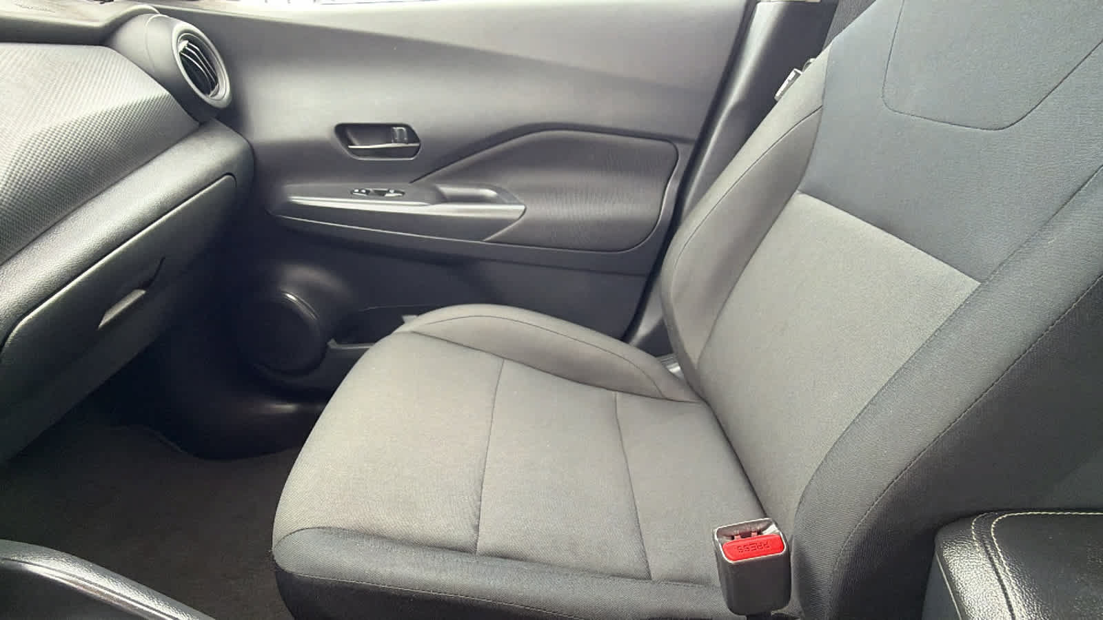 Used 2024 Nissan Kicks S FWD image 12