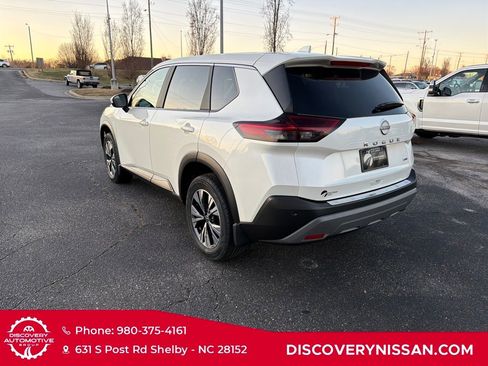 Certified 2023 Nissan Rogue SV image 8