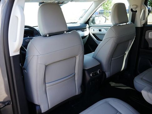 New 2026 Ford Explorer Active w/ Active Comfort Package AWD/4WD image 14