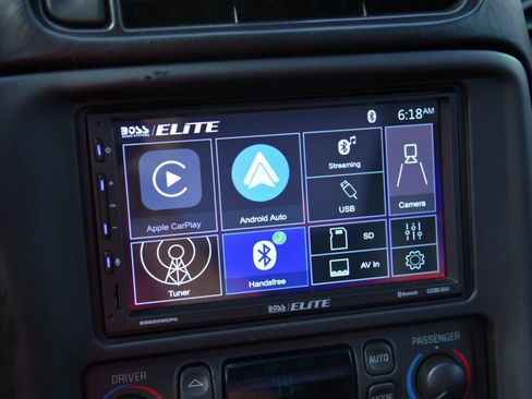 Used 2003 Chevrolet Corvette Coupe w/ Preferred Equipment Group image 24