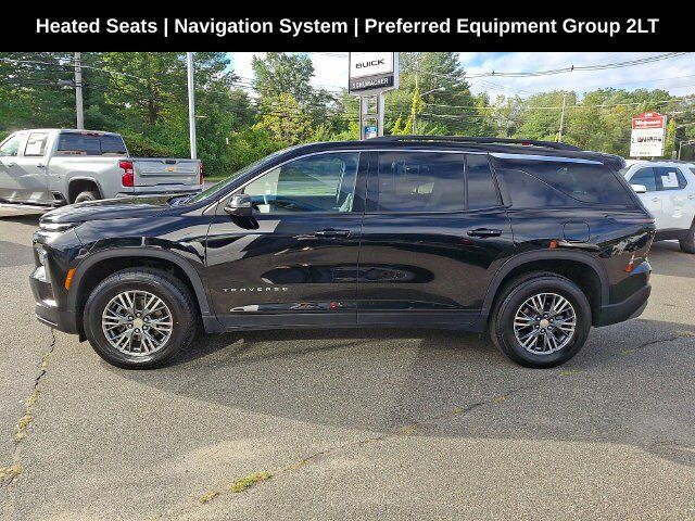 Used 2024 Chevrolet Traverse LT AWD/4WD image 5