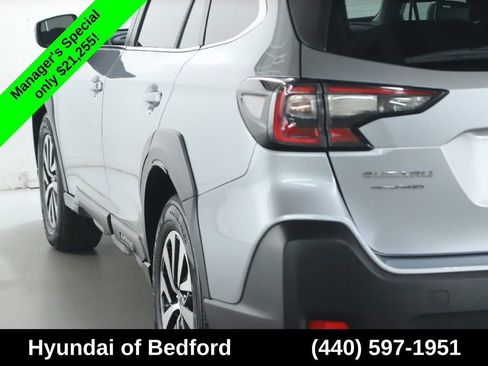 Used 2024 Subaru Outback Premium AWD/4WD image 43