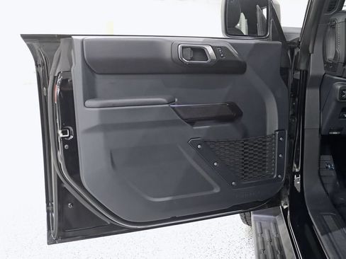 Used 2025 Ford Bronco Outer Banks AWD/4WD image 33