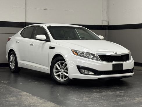 Used 2013 Kia Optima LX w/ Convenience Plus Pkg image 2