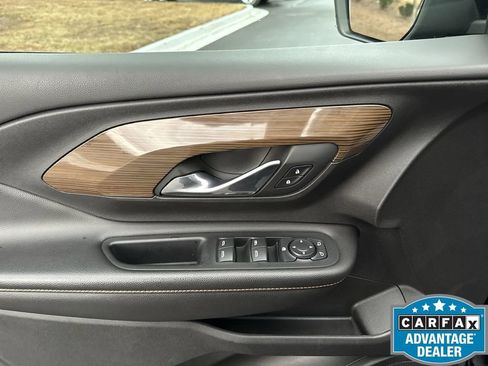 Used 2019 GMC Terrain SLE w/ Driver Convenience Package image 15