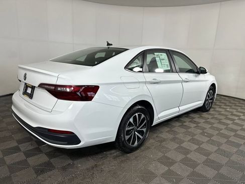 Used 2024 Volkswagen Jetta S image 3