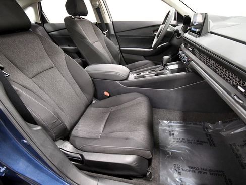 Used 2024 Honda Accord EX image 18