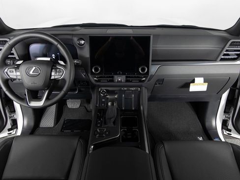 Used 2026 Lexus GX 550 w/ Accessory Package (2T) image 22