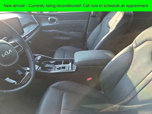 Used 2024 Kia Sorento SX image 12