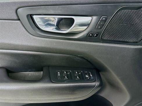 Used 2020 Volvo XC60 T5 Inscription w/ Protection Package Premier image 21