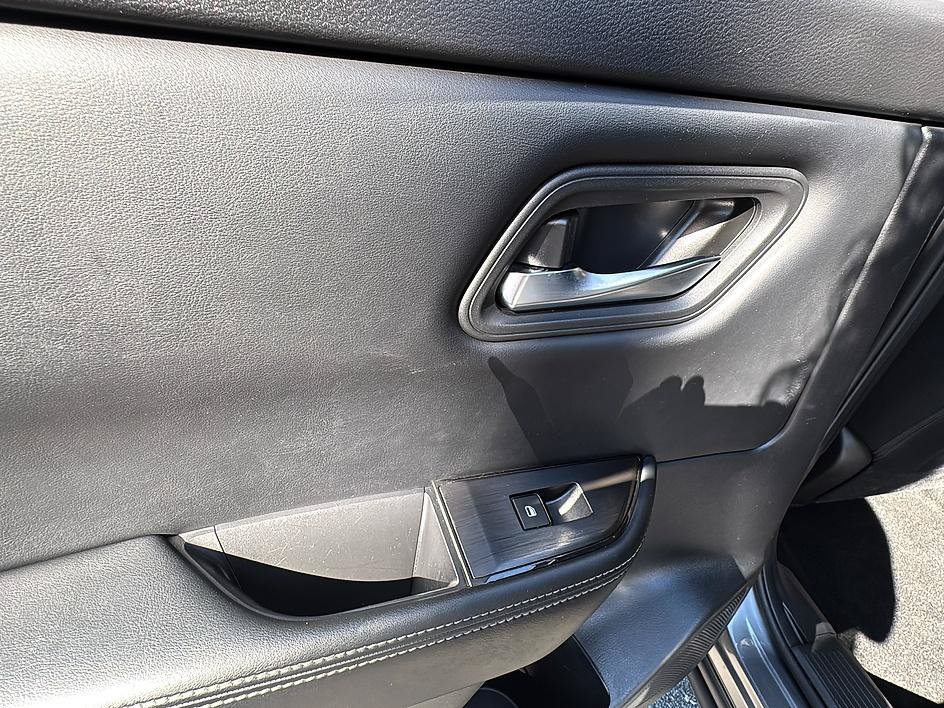 Certified 2025 Nissan Rogue SV AWD/4WD image 19