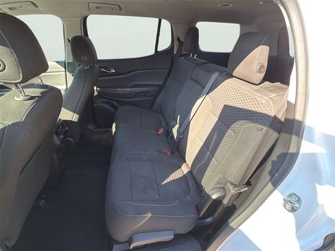 Used 2019 GMC Acadia SLE image 7