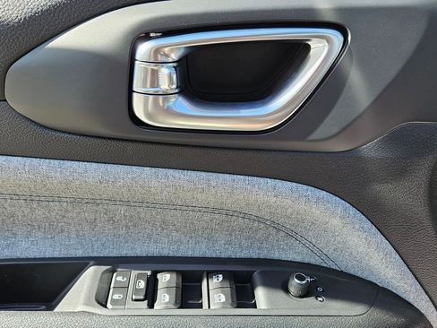 New 2026 Jeep Compass Latitude image 30