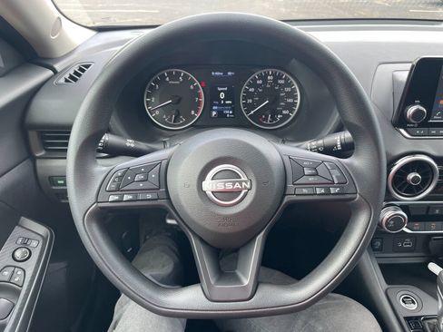 Used 2024 Nissan Sentra S FWD image 11