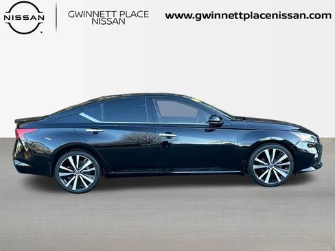 Used 2019 Nissan Altima 2.5 Platinum image 4