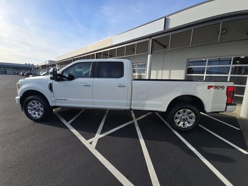 Used 2021 Ford F350 Platinum AWD/4WD image 8