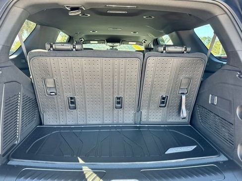 Used 2025 Chevrolet Tahoe LT image 10