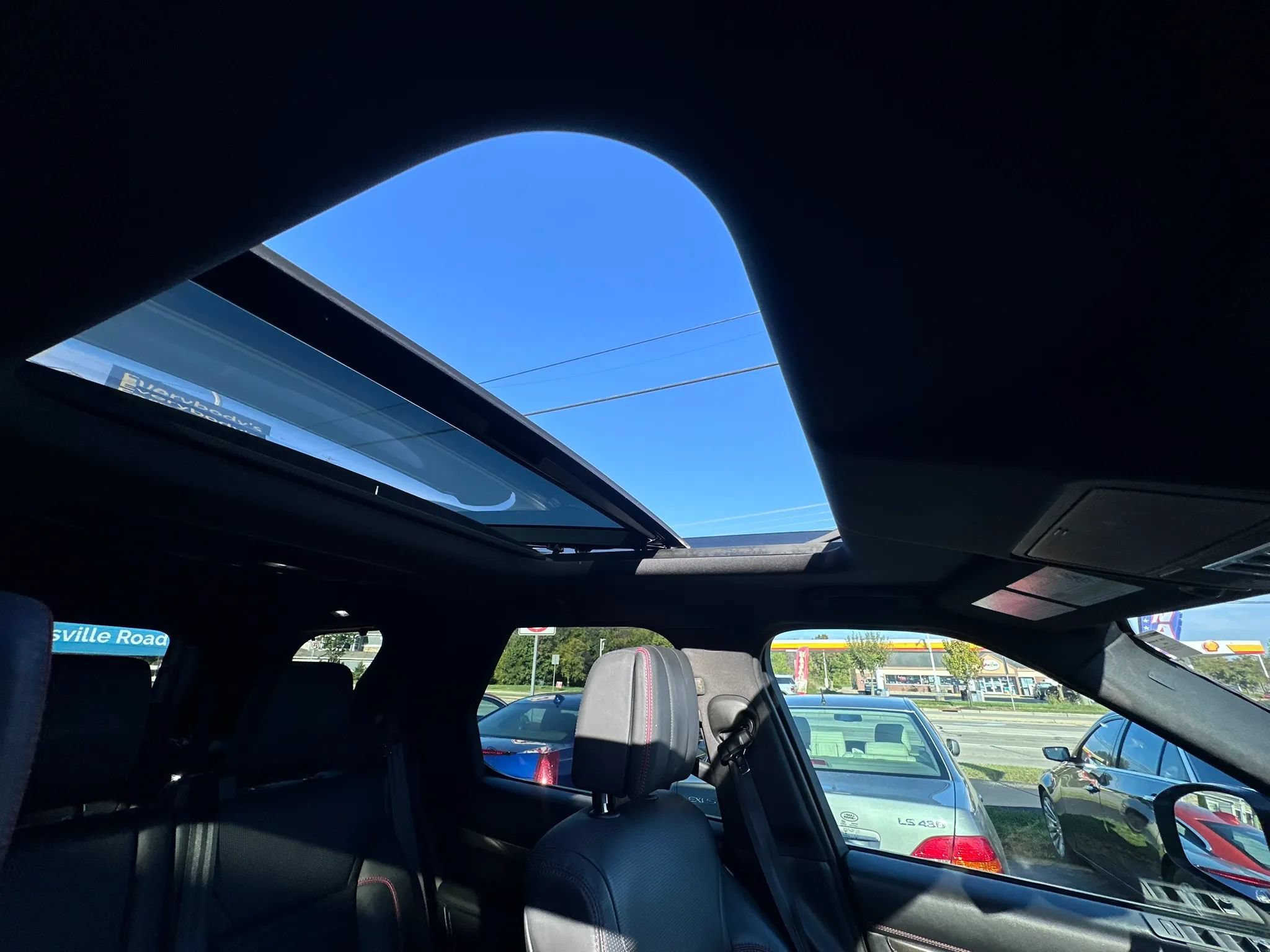 Used 2018 Land Rover Discovery HSE Luxury AWD/4WD image 34