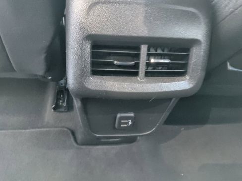 Used 2019 GMC Terrain SLE w/ Driver Convenience Package image 12