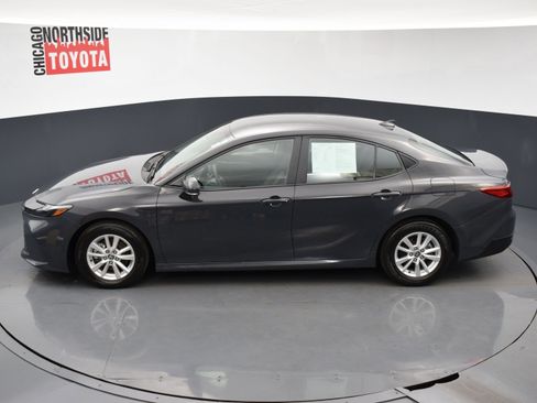 Used 2025 Toyota Camry LE image 18