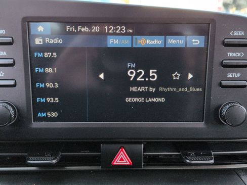 Used 2025 Hyundai Elantra Sport image 20
