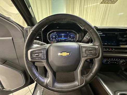 Used 2024 Chevrolet Silverado 2500 High Country AWD/4WD image 27