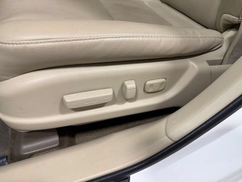 Used 2017 Acura RDX AWD w/ Advance Package image 24