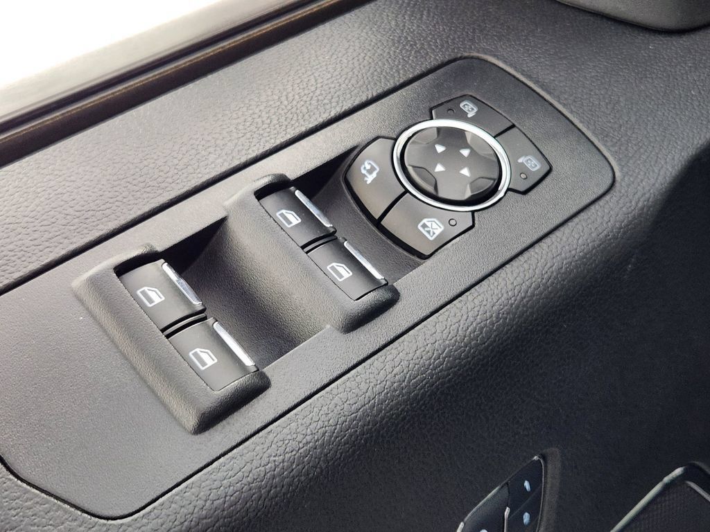 Used 2018 Ford F150 Lariat AWD/4WD image 17