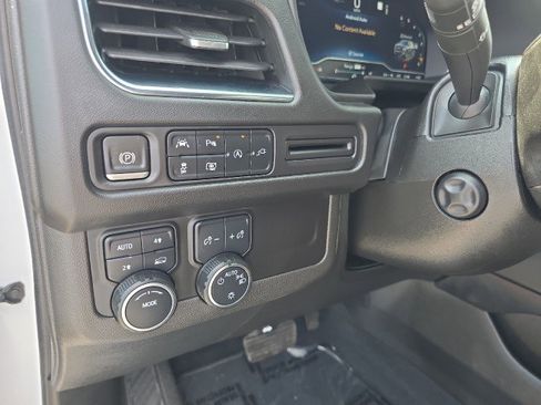 Used 2022 Chevrolet Tahoe RST w/ Luxury Package image 28