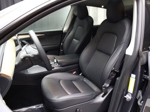 Used 2022 Tesla Model Y Performance image 43