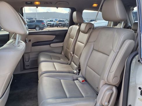 Used 2016 Honda Odyssey Touring Elite image 18