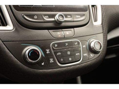 Used 2024 Chevrolet Malibu LT image 24