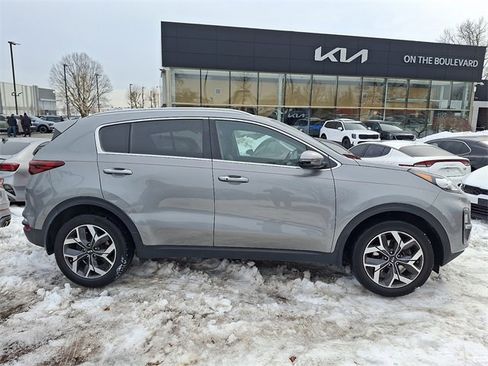Certified 2020 Kia Sportage EX image 6