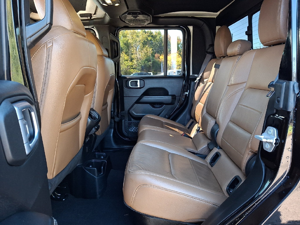 Certified 2021 Jeep Gladiator Overland w/ Popular Equipment Package AWD/4WD image 10